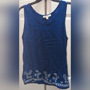 NWT, Navy w/White embroidered floral hemmed tank top- women size small